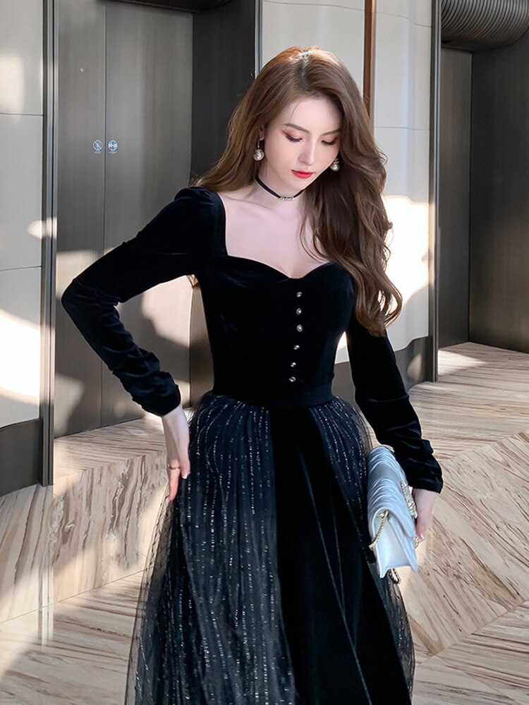 Vintage Velour Evening Party Dress Long-sleeve A-line Homecoming Dress Black Square-neck Tea-lenght Prom Gowns