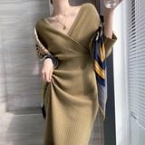 2021 Women's Autumn Winter New Retro Temperament V-neck Sexy Backless Slim Knitted Dress