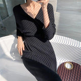 2021 Women's Autumn Winter New Retro Temperament V-neck Sexy Backless Slim Knitted Dress