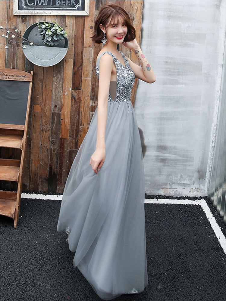 V-Back Beading Evening Dress A-line Tulle Sequins Prom Dress Sleeveless Long Party Dress Silver Grey Homecoming Dress Champagne